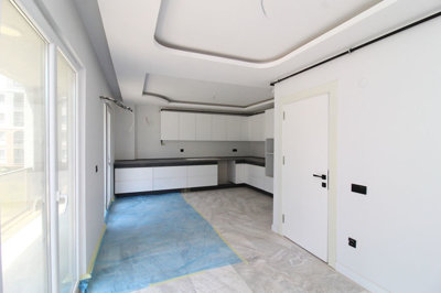 Interior 7