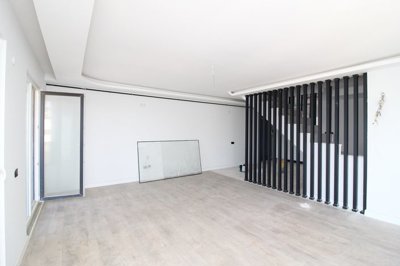 Interior 2