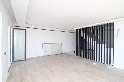 Interior 3