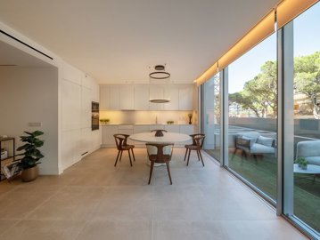 Interior 2