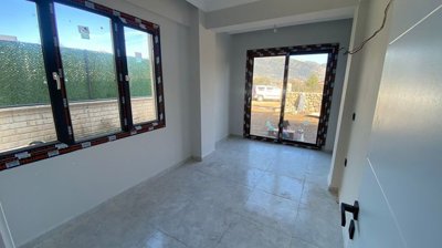 Interior 6