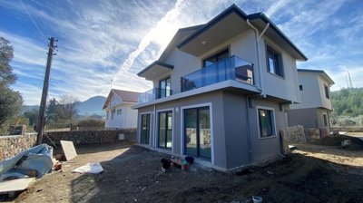 Exterior 2