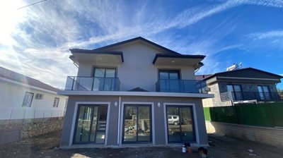 Exterior 3