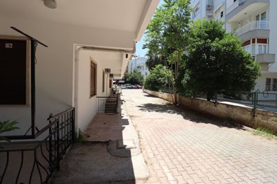 Exterior 5