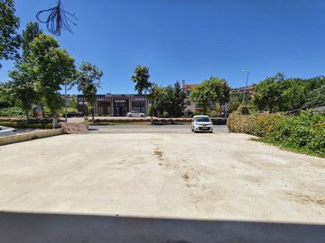 Exterior 3