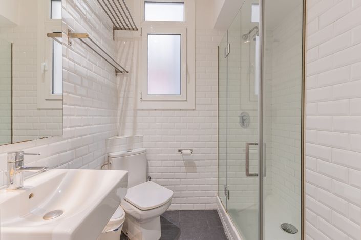 Image No.25-5 Bed Apartment for sale