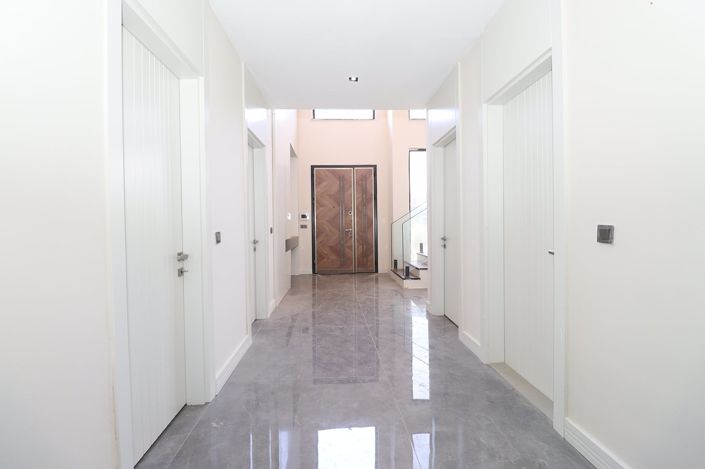 Image No.19-4 Bed House/Villa for sale