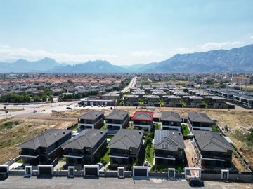 Exterior 5