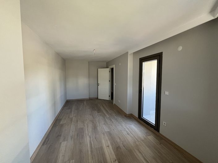 Image No.19-2 Bed Apartment for sale