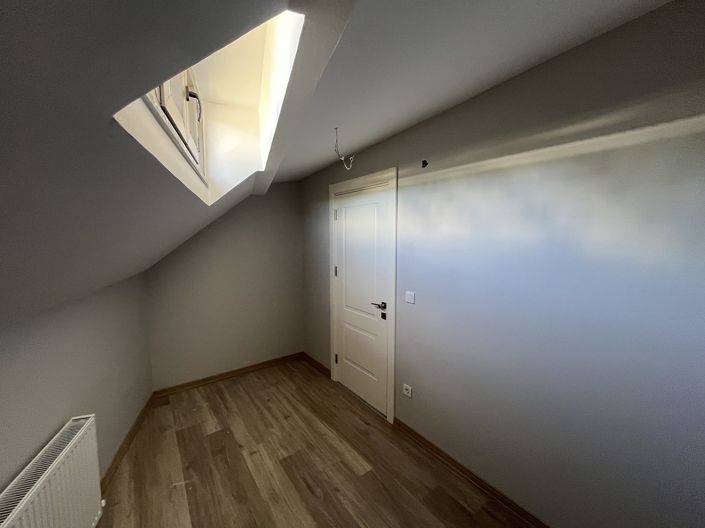 Image No.21-3 Bed Apartment for sale