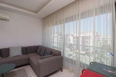 Interior 4
