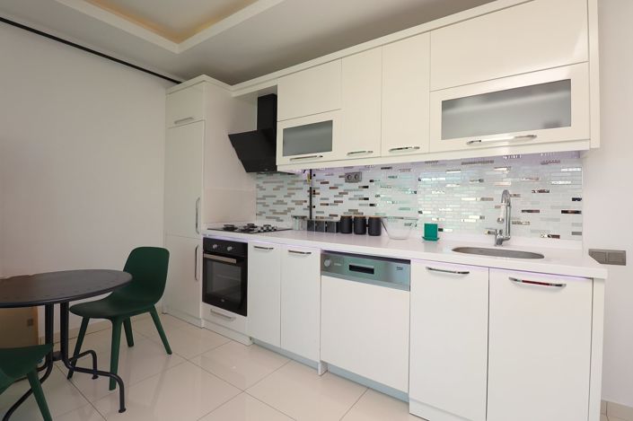 Image No.11-3 Bed Apartment for sale
