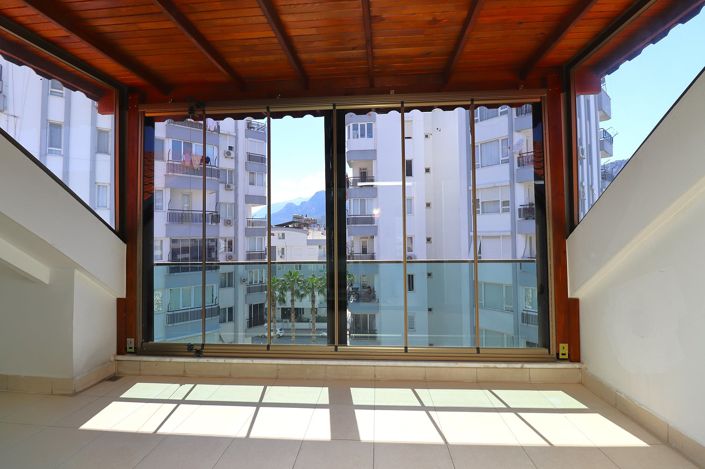 Image No.27-3 Bed Apartment for sale