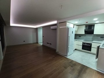Interior 3