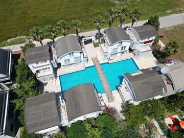 Exterior 6