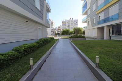 Exterior 9