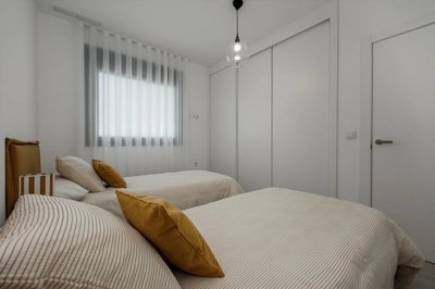 Interior 7