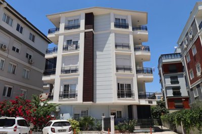 Exterior 3