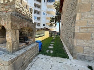 Exterior 7