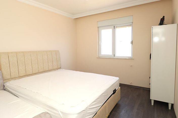 Image No.10-3 Bed Apartment for sale