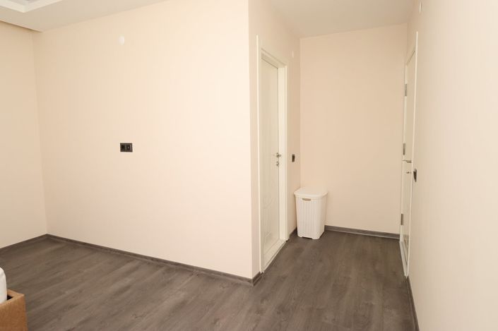 Image No.11-3 Bed Apartment for sale