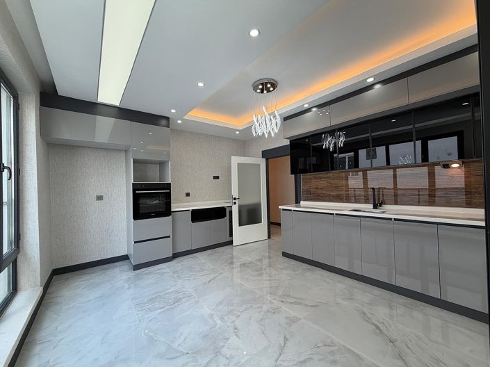 Image No.7-3 Bed Apartment for sale