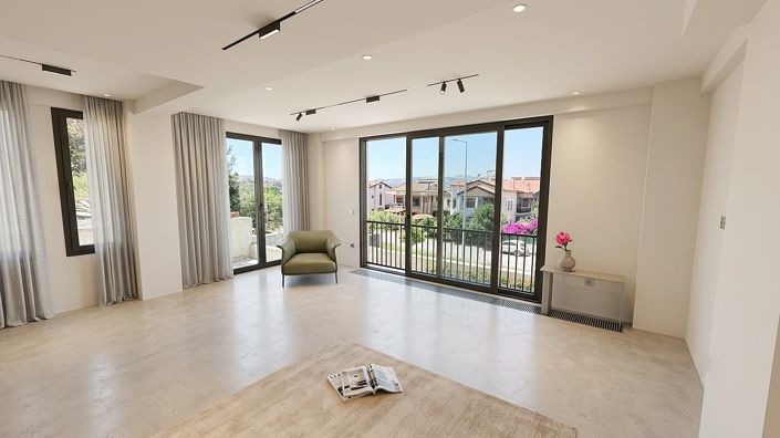 Image No.9-4 Bed House/Villa for sale