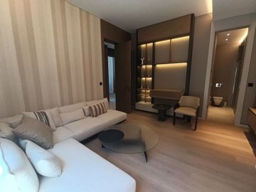 Interior 9