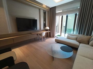Interior 7