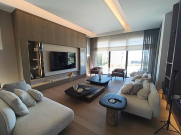 Interior 2