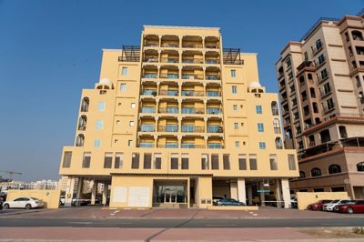 Exterior 1