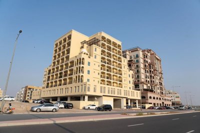 Exterior 3