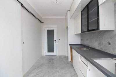 Interior 4