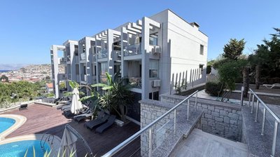 Exterior 5
