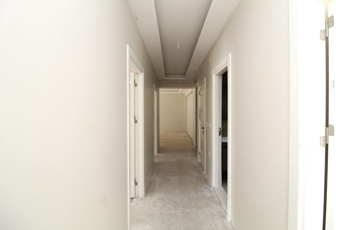 Image No.30-3 Bed Apartment for sale