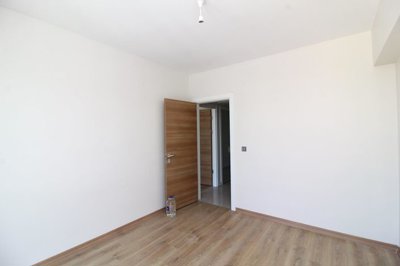 Interior 4
