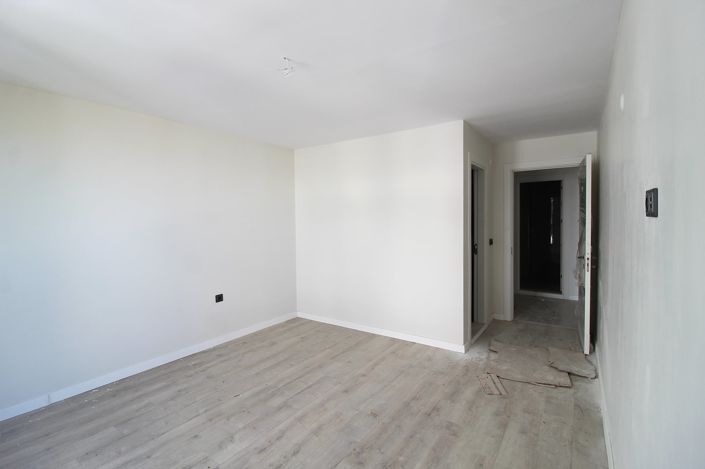 Image No.28-3 Bed Apartment for sale