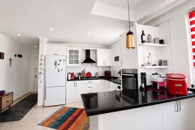 Interior 4
