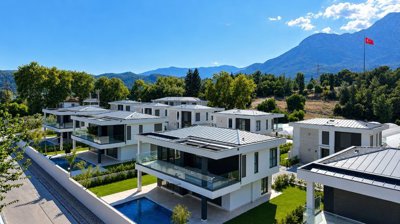 Exterior 4