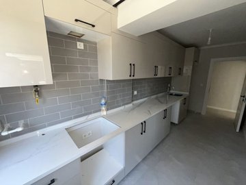 Interior 6