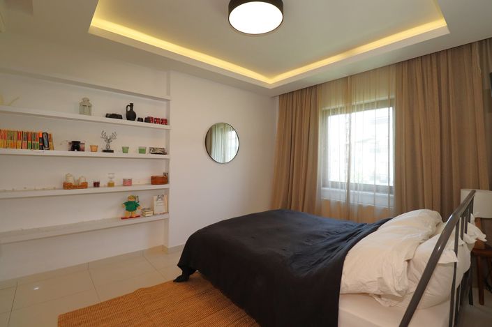 Image No.19-2 Bed Apartment for sale