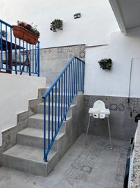 Exterior 6