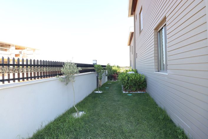 Image No.5-4 Bed House/Villa for sale