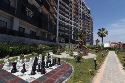 Exterior 3