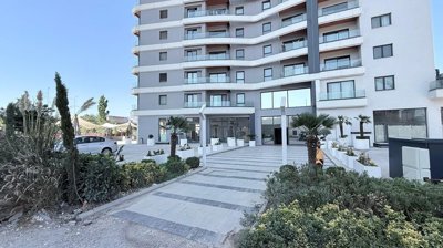 Exterior 3