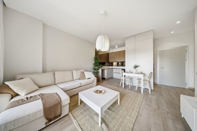 Interior 5
