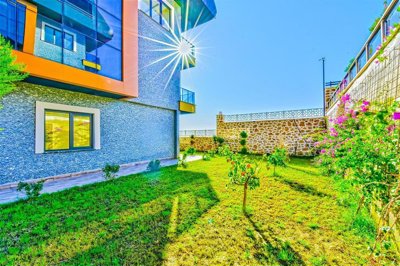 Exterior 5
