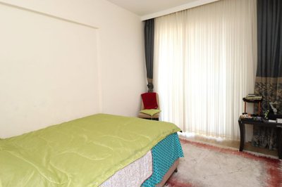 Interior 4