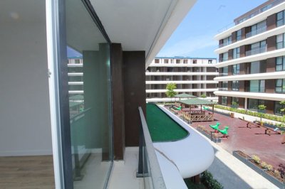Interior 6