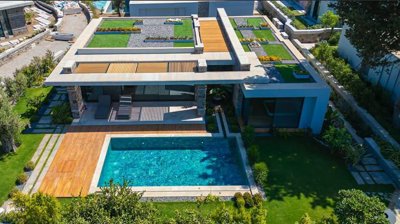 Exterior 5